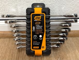 GEARWRENCH  Metric Ratcheting Combination Wrench Set 8 Piece with Tray 90-Tooth