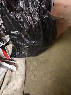 Bag Of Men’s Clothes Ton Of Shorts Jeans Sweats And Sweater