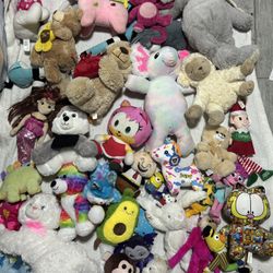 Lot Of Stuffed Animals- Plushies- Kids Toys 