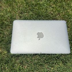 Apple Macbook Model A1370  $100