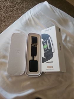 WHOOP MG, LIFE, DEVICE ONLY WITH ORIGINAL LUXE STRAP, WIRELESS BATTERY AND USB C.