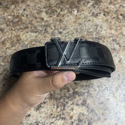 Louis Vuitton Black Belt 