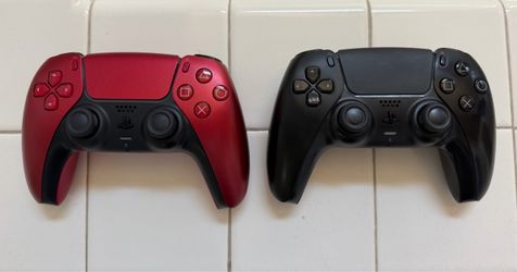 PS5 Controllers
