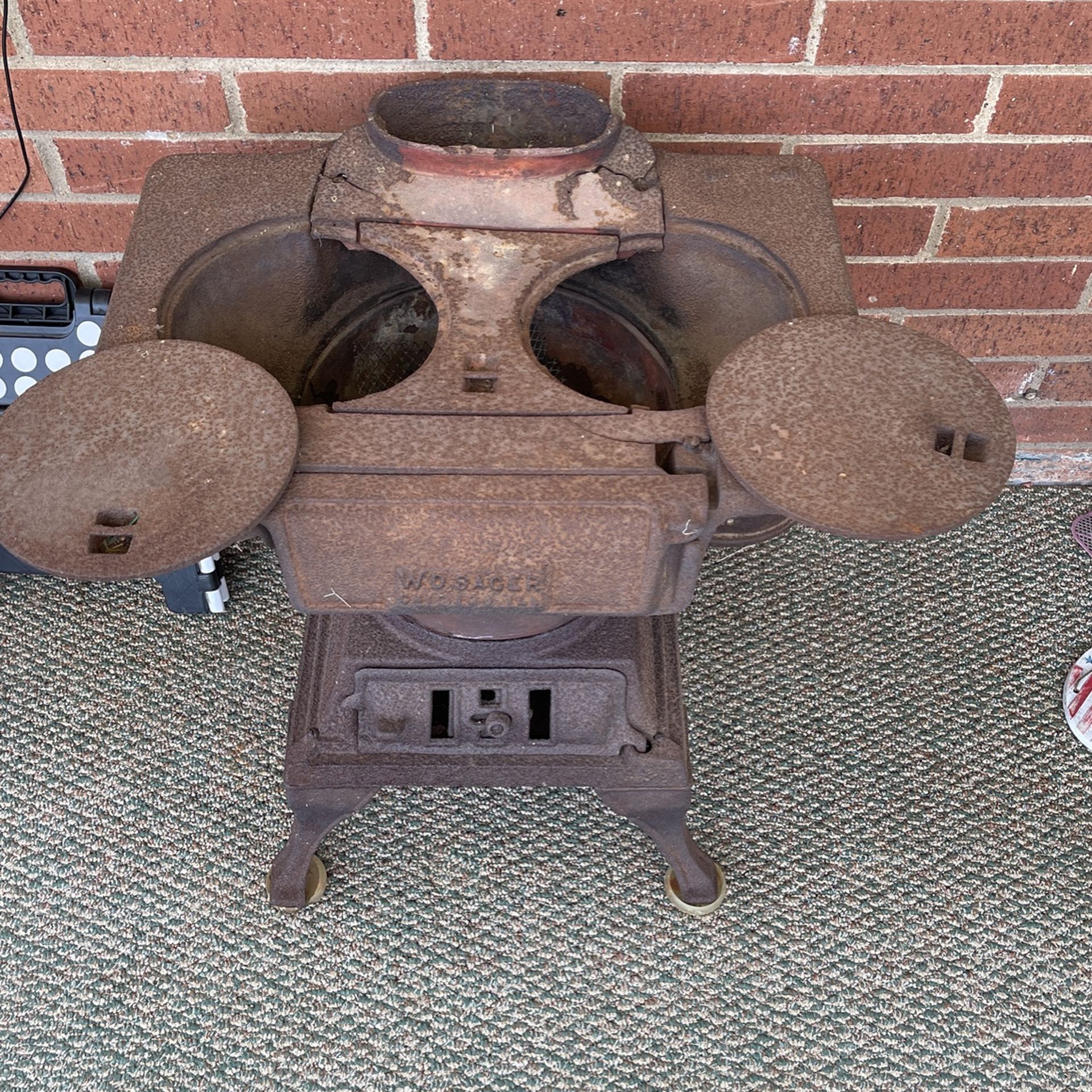 Small Pot Belly Stove    W D Sager. Price lowered   Still Available As Of 10/24