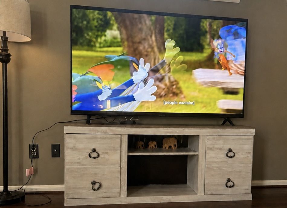 TV Stand / Entertainment Center