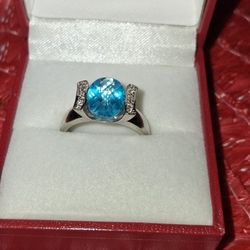 14k White Gold Ring With Blue Topaz With Diamonds 