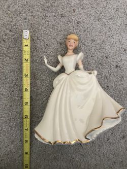 Disney Lenox Cinderella with gold accents figure. Great condition no breaks