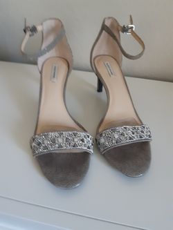 ALEX MARIE High HEELS, BASICALLY NEW WORN FOR ONLY TWO HOURS CEREMONY, SIZE 9