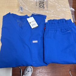 Scrubs Size M  Figs 