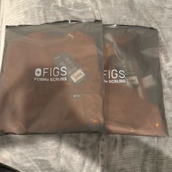 Figs FORMx WOMENS EXTRA SMALL Scrubs Set ADLER Color (Sona Slim V-Neck Scrub Top & Tena Slim Tapered Pants) Brand New