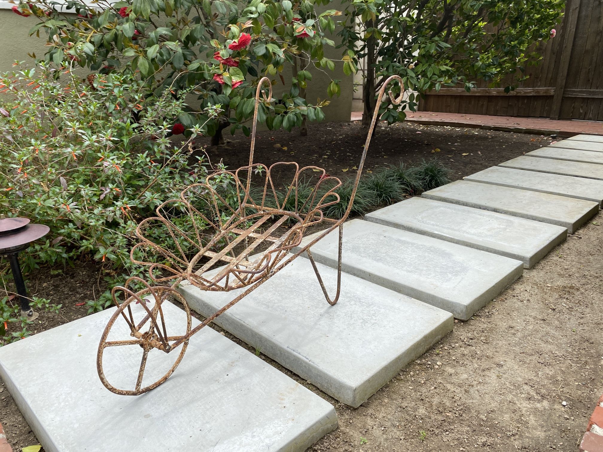 Metal Yard Art Wheelbarrow  /  Wheel Barrow