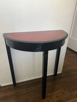 Half moon table