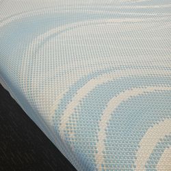 Tempur-Pedic Luxebreeze 50% Off!!!!!