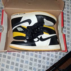 Air Jordan 1's