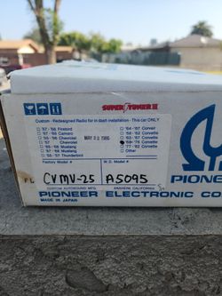 Custom corvette. 68-76 pioneer k e -25 0 5 cassette car stereo with AM. F. N electronic tuner, super tuner, 3 pioneer.