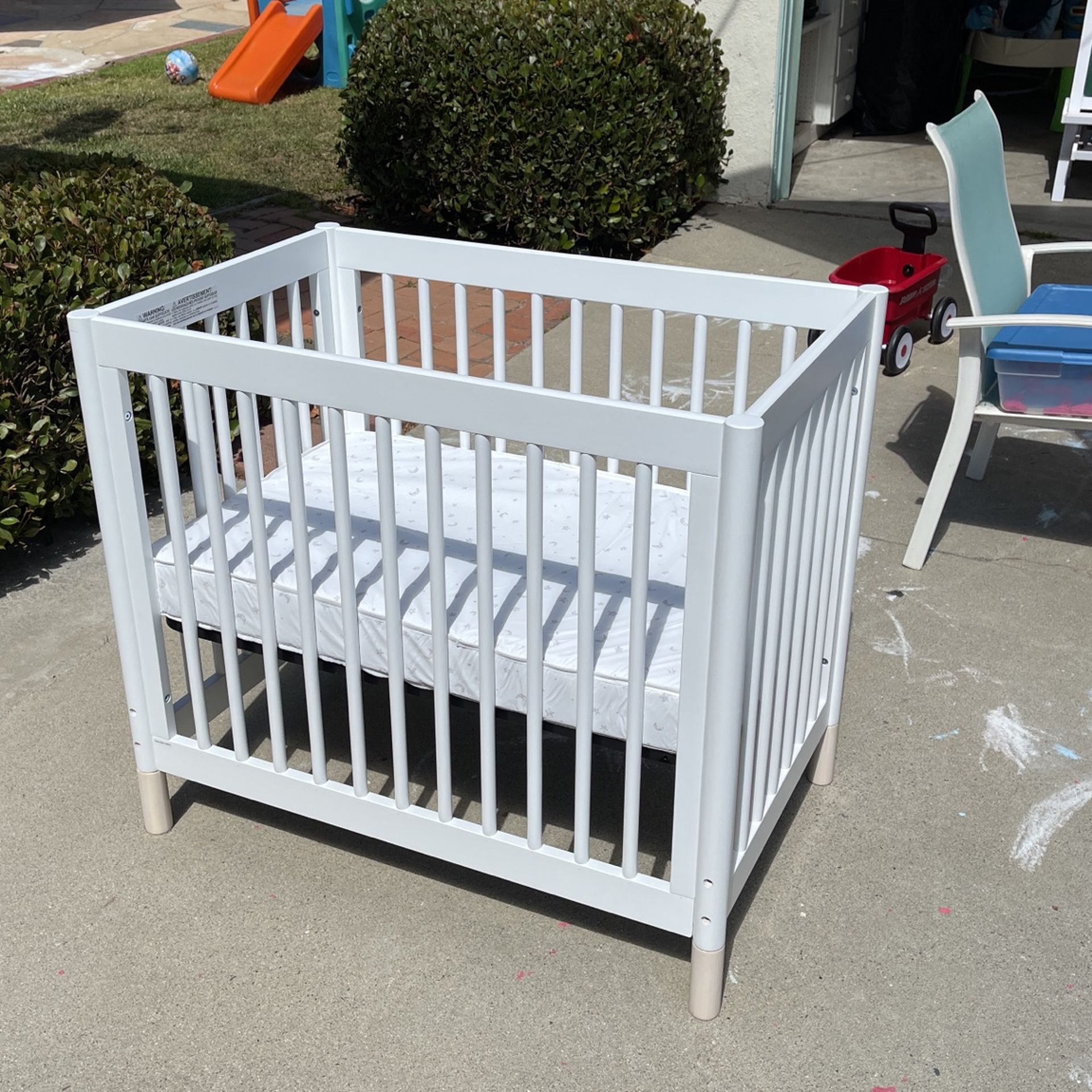 Babyletto Gelato 2 in 1 Mini Crib (white) From Pottery Barn