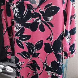 The Limited Floral 3/4 Sleeve V-Neck Shift Midi Dress- Fuschia/Navy/White, S