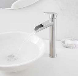 BWE Matte Black Vessel 1-handle WaterSense Waterfall black and nickel F3B