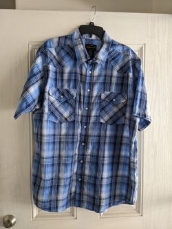 Men's XL Snap close short-sleeve Shirt