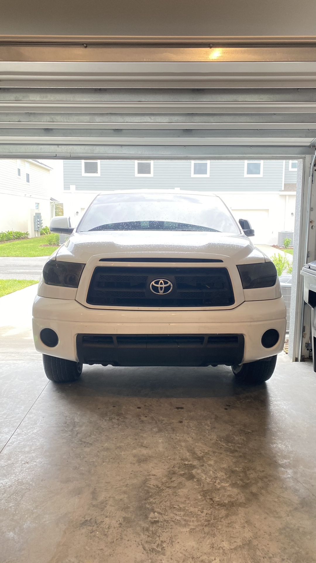 π₯ Toyota Tundra Headlights (2007β2013) β OEM Custom Smoked β $80