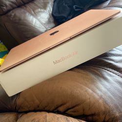 2020 MacBook Air M1 13 Inch