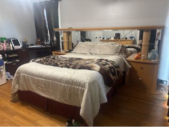 Bedroom set