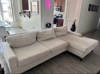 FREE WHITE COUCH