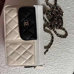 Authentic Chanel Wallet on Chain