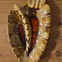 Ash Tray Feather Design