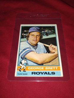 Vintage Old 1976 George Brett Baseball Card Topps #19 - In Very Good Condition 