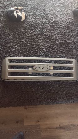 Ford Front Grille Assembly Silver 07-14
