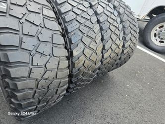 4 Used Tires Lt285 70r17 3 Firestone
1 Bfg KM3 $250 all 4