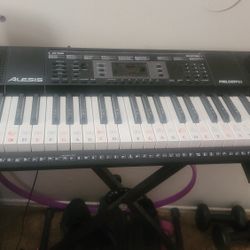 Alesis Melody Portable Keyboard 