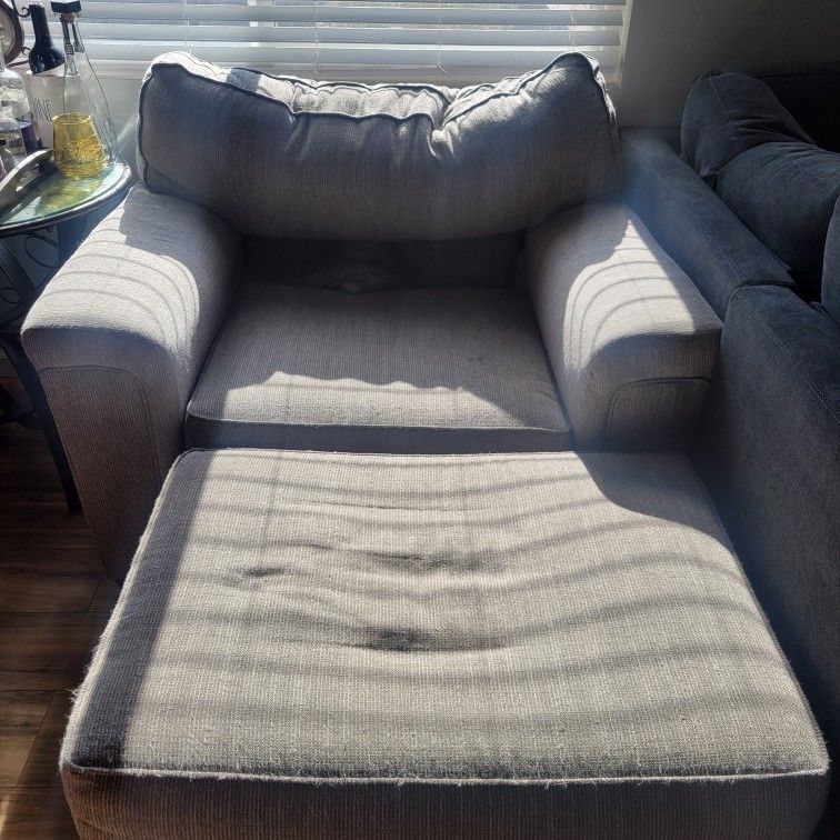 Free Chair And Ottoman