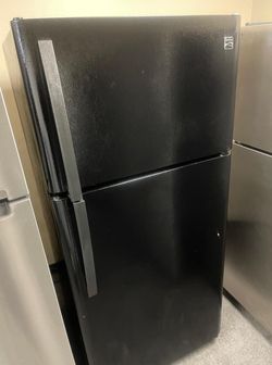 Kenmore Top Mount Black Refrigerator
