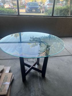 Dining room table