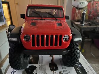 Horizon hobby scx10 jeep rock crawler