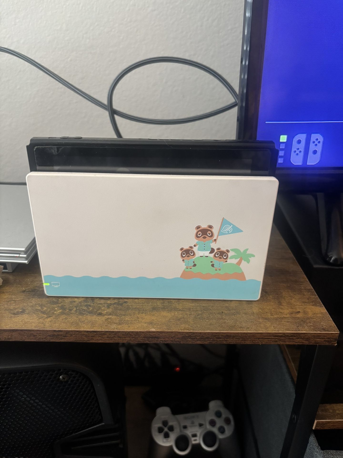 Nintendo Switch Animal Crossing Edition – Great Condition! (Missing Power Cord +