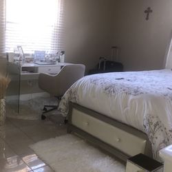 Twin Bed with matters and box Spring