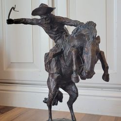 Frederick Remington "Bronco Buster" Bronze Statue