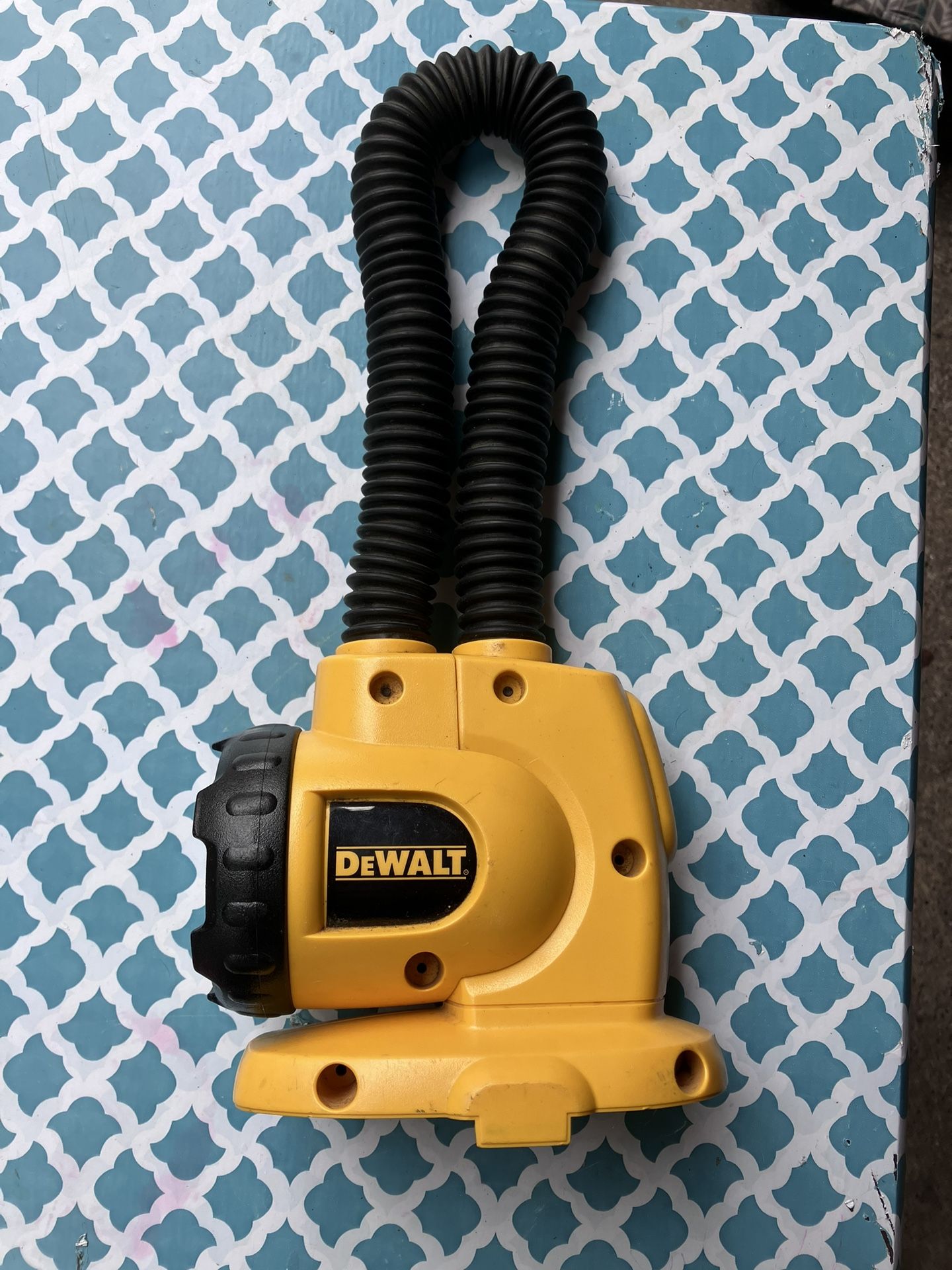 Dewalt Cordless Flashlight