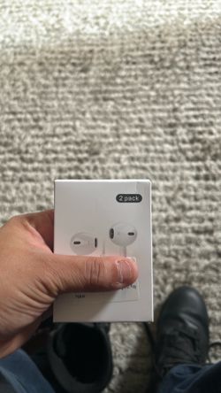 Headphones, not a c type