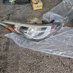 2017 hyundai electro headlights with bulbs