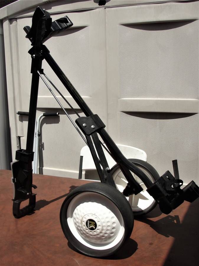 Knight TechnaLite Pull Golf Cart Golf Ball Design Wheels. Folds Light weight