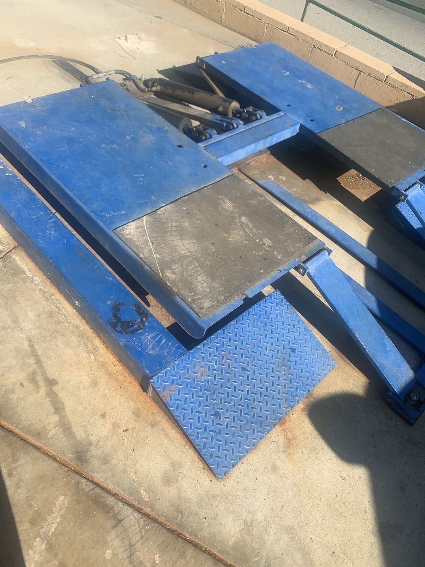 Car lift used for Sale in Riverside, CA OfferUp
