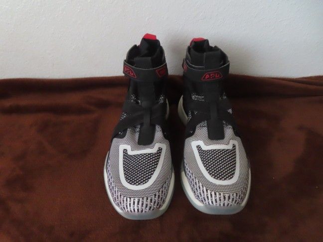 APL SUPERFUTURE Black / White / Red 7.5 APL SUPERFUTURE Black / White / Red 7.5 main image 4
