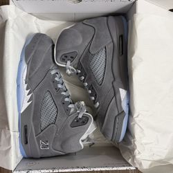Jordan Retro 5 “Wolf Grey” Size 6Y