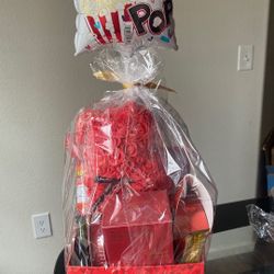 Valentines Day Gift Basket