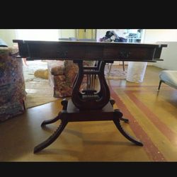 Antique / Vintage Mahogany Wood Desk