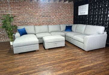 Delivery Available Thomasville gray couch sectional sofa retails 2,000